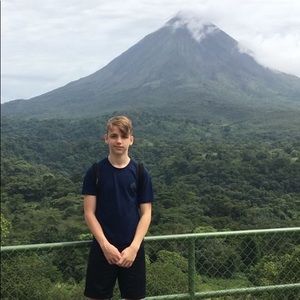 Meet your Posher, Thomas